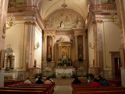 Paseo por Mexico Inside of the Temple of Mercy or the Rosary in Aguascalientes