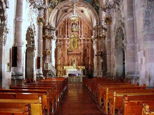 Paseo por Mexico Inside of the Sanctuary of Our Lady of Guadalupe in Aguascalientes