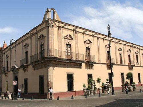 Paseo por Mexico House of Culture Aguascalientes