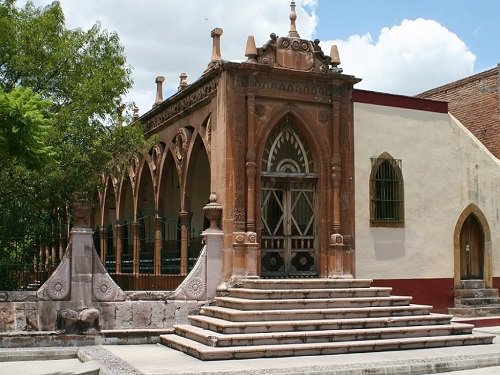 Paseo por Mexico The Arches in Aguascalientes