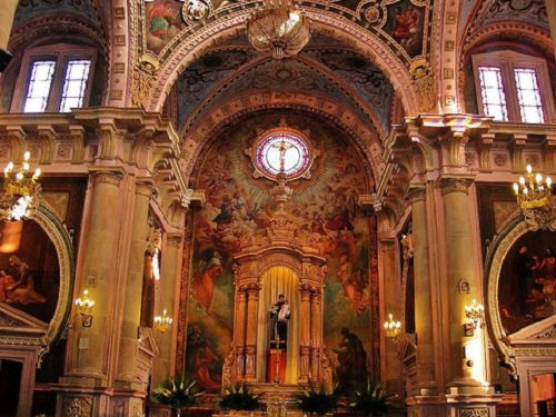 Paseo por Mexico Inside of the Temple of San Antonio in Aguascalientes