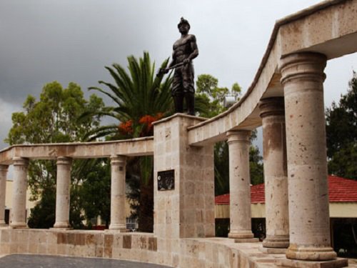 Paseo por Mexico Miner's Monument in Asientos