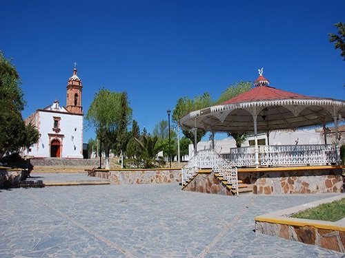 Paseo por Mexico Real de Asientos Plinth