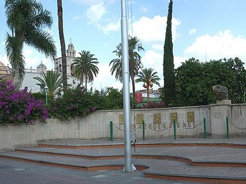 Paseo por Mexico Calvillo Town Square