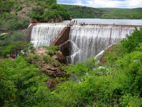 Paseo por Mexico The Malpaso Dam in Calvillo