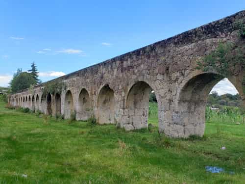 Paseo por Mexico The Arches of Aculco Aqueduct