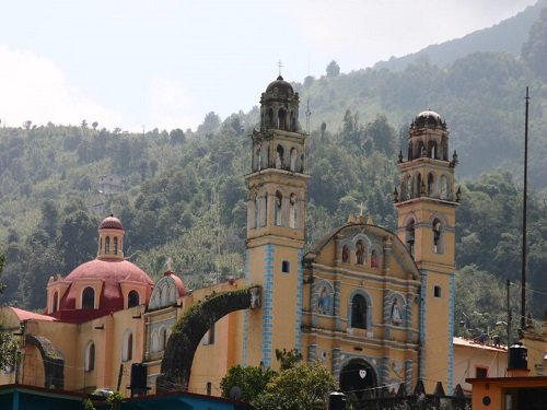 Paseo por Mexico Church of St. John the Baptist in Ahuacatlán