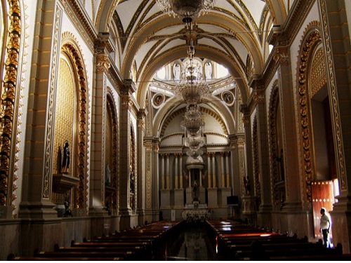 Paseo por Mexico Inside of the Parish of San Juan Bautista in Ajalpan