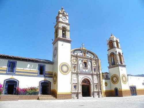 Paseo por Mexico Parish Church dedicated to Saint John the Evangelist in Aquixtla