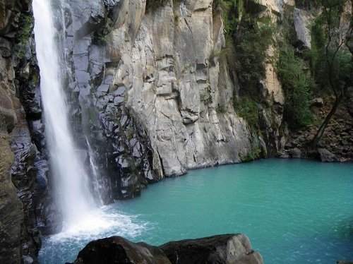 Paseo por Mexico The Tepexcanal waterfall in Aquixtla