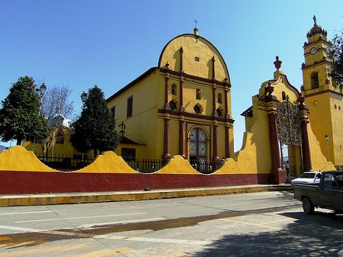 Paseo por Mexico Parish church dedicated to San Francisco de Asís in Atempan