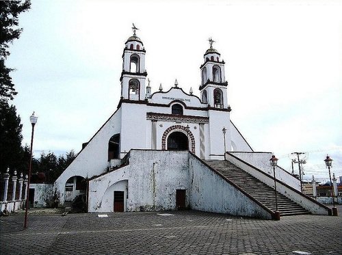 Paseo por Mexico The Church of Calvary in Atempan