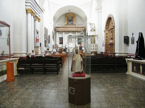 Paseo por Mexico Inisde of the Church of San Félix Papa in Atlixco