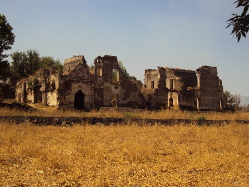 Paseo por Mexico Ruins of the Hacienda in Atzala