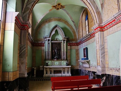 Paseo por Mexico Inside of the parish of San Antonio in Atzitzintla