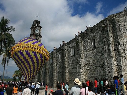 Paseo por Mexico Hot air balloon competitions in Caxhuacan