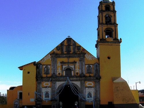 Paseo por Mexico Parish church of San Mateo in Chignautla