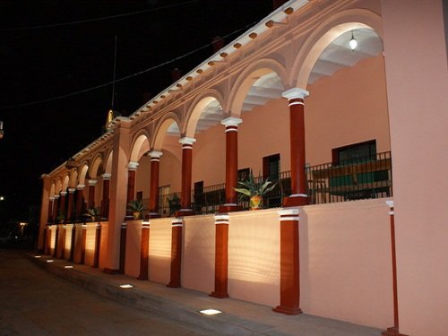 Paseo por Mexico Chinantla Municipal Palace