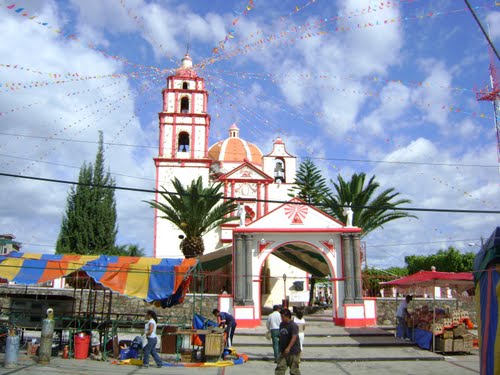 Paseo por Mexico Entrance to the parish church in honor of Saint Bartholomew in Cohuecán