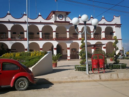 Paseo por Mexico Coyomeapan Municipal Palace