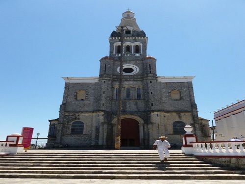 Paseo por Mexico Church of San Francisco in Cuetzalan del Progreso