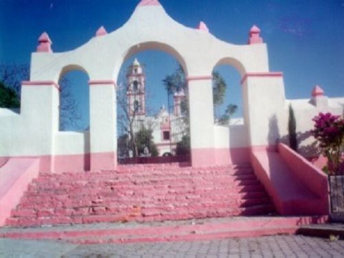 Paseo por Mexico Parish Church of Epatlán