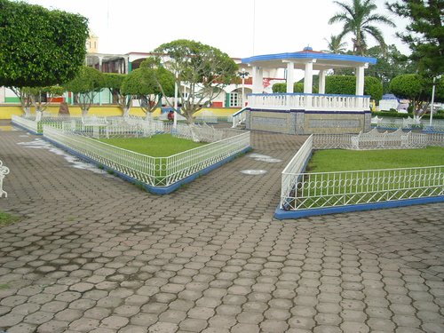 Paseo por Mexico Francisco Z. Mena Square