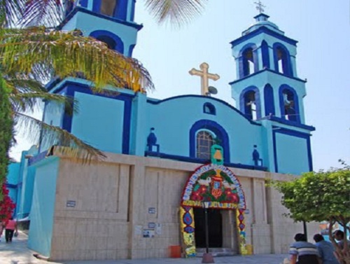 Paseo por Mexico Parish church to Saint Dominic of Guzman in Huehuetlan el Grande