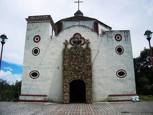 Paseo por Mexico Chapel to Saint Philomena in Hueyapan