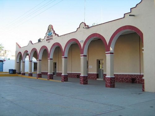 Paseo por Mexico Municipal Palace of Juan N. Mendez