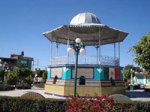 Paseo por Mexico Kiosk of the Reyes of Juarez