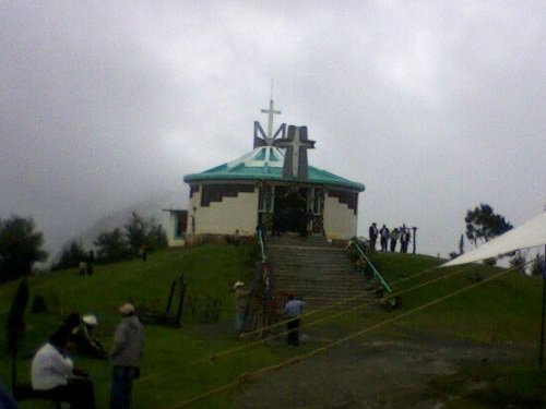 Paseo por Mexico Chachahuantla Chapel in Naupan