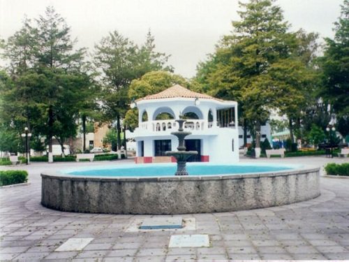 Paseo por Mexico Nopalucan Kiosk