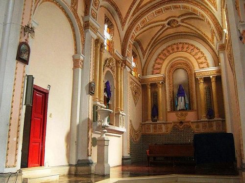 Paseo por Mexico Interior of the Church of San Agustin in Palmar de Bravo