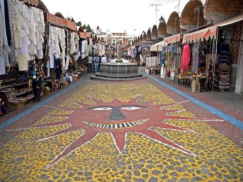 Paseo por Mexico El Parián Handicraft Market in Puebla