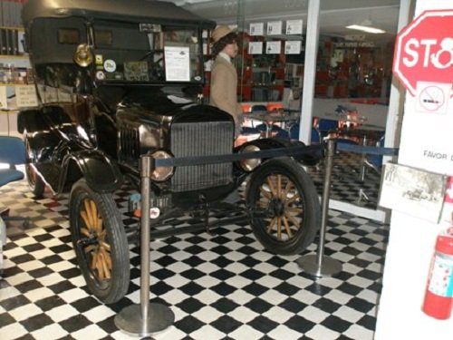 Paseo por México Puebla Antique Automobile Museum