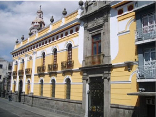 Paseo por Mexico Army Museum, Air Force and Ignacio Zaragoza Library in Puebla