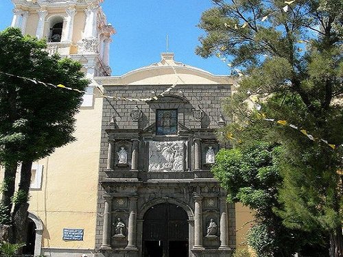 Paseo por Mexico Temple and former convent of La Merced in Puebla