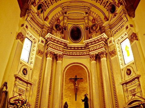 Paseo por Mexico Inside of the Temple and former convent of San Francisco in Puebla