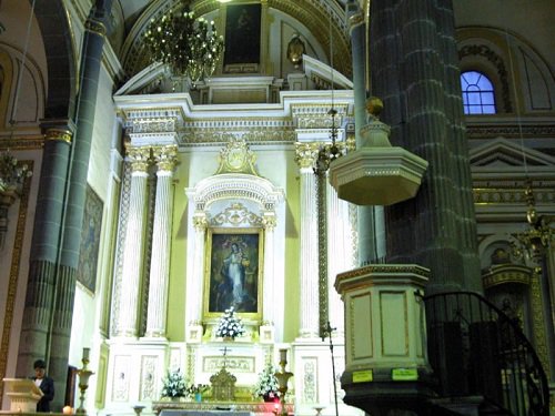 Paseo por Mexico Inside of the Church of Our Lady of Light in Puebla