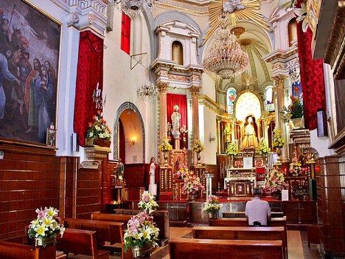 Paseo por Mexico Inside of the Chapel of Dolores del Puente in Puebla