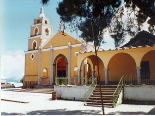 Paseo por Mexico Church of St. John the Baptist in Quimixtlán