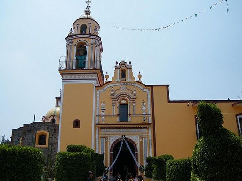 Paseo por Mexico Parish of San Antonio Cacalotepec in San Andrés Cholula