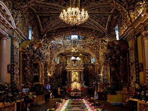 Paseo por Mexico Inside of the Church of Santa María Tonantzintla in San Andrés Cholula