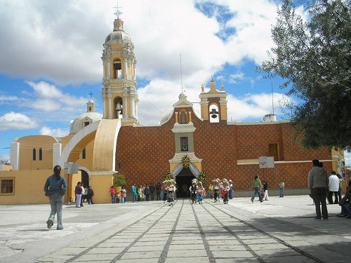 Paseo por Mexico Parish of San Matías Apóstol in San Matias Tlalancaleca