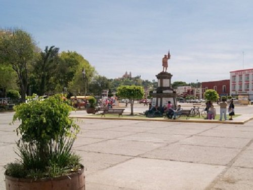 Paseo por Mexico Plaza de la Concordia in San Pedro Cholula