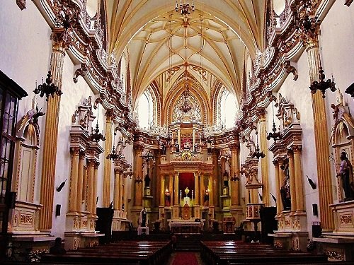 Paseo por Mexico Inside of the former convent of San Gabriel in San Pedro Cholula