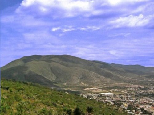 Paseo por Mexico Eagle Hill in Tecamachalco