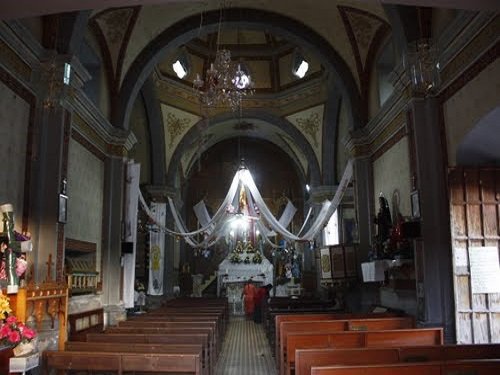 Paseo por Mexico Inside of Tecomatlán Parish Church