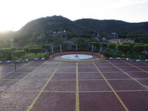 Paseo por Mexico Founders Square of Tecomatlan